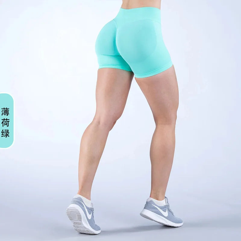 Shorts de cintura baja con efecto lifting Serenova Impact Sculpt: pantalones cortos de yoga y fitness sin costuras para mujer