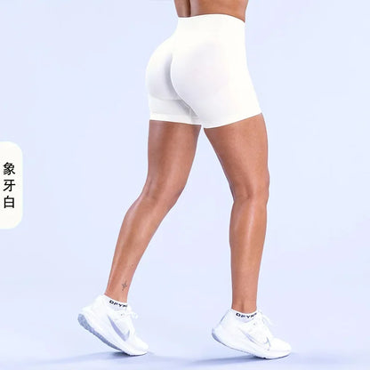 Shorts de cintura baja con efecto lifting Serenova Impact Sculpt: pantalones cortos de yoga y fitness sin costuras para mujer